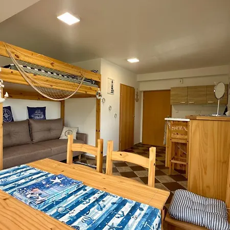 Aparthotel Kralovsky Hvozd 3*